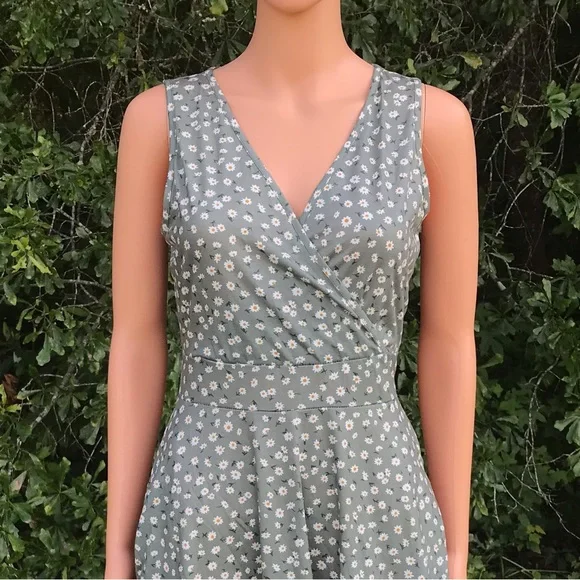 NWOT GUBERRY Floral Sleeveless Dress - Picture 14 of 15